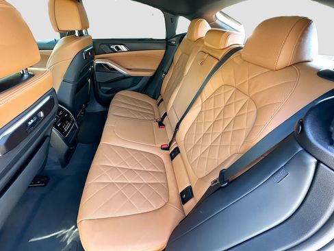 Certified 2024 BMW X6 xDrive40i w/ Executive Package image 26