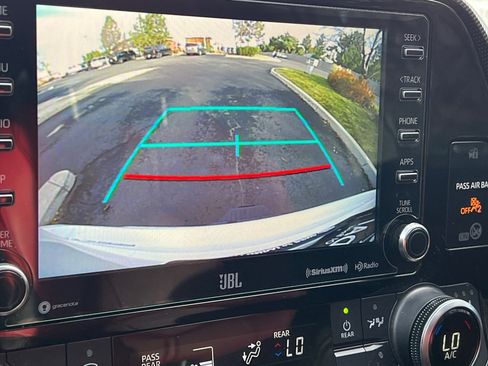 Used 2021 Toyota Highlander XSE image 26