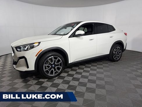 Used 2025 BMW X2 xDrive28i w/ Convenience Package AWD/4WD image 1