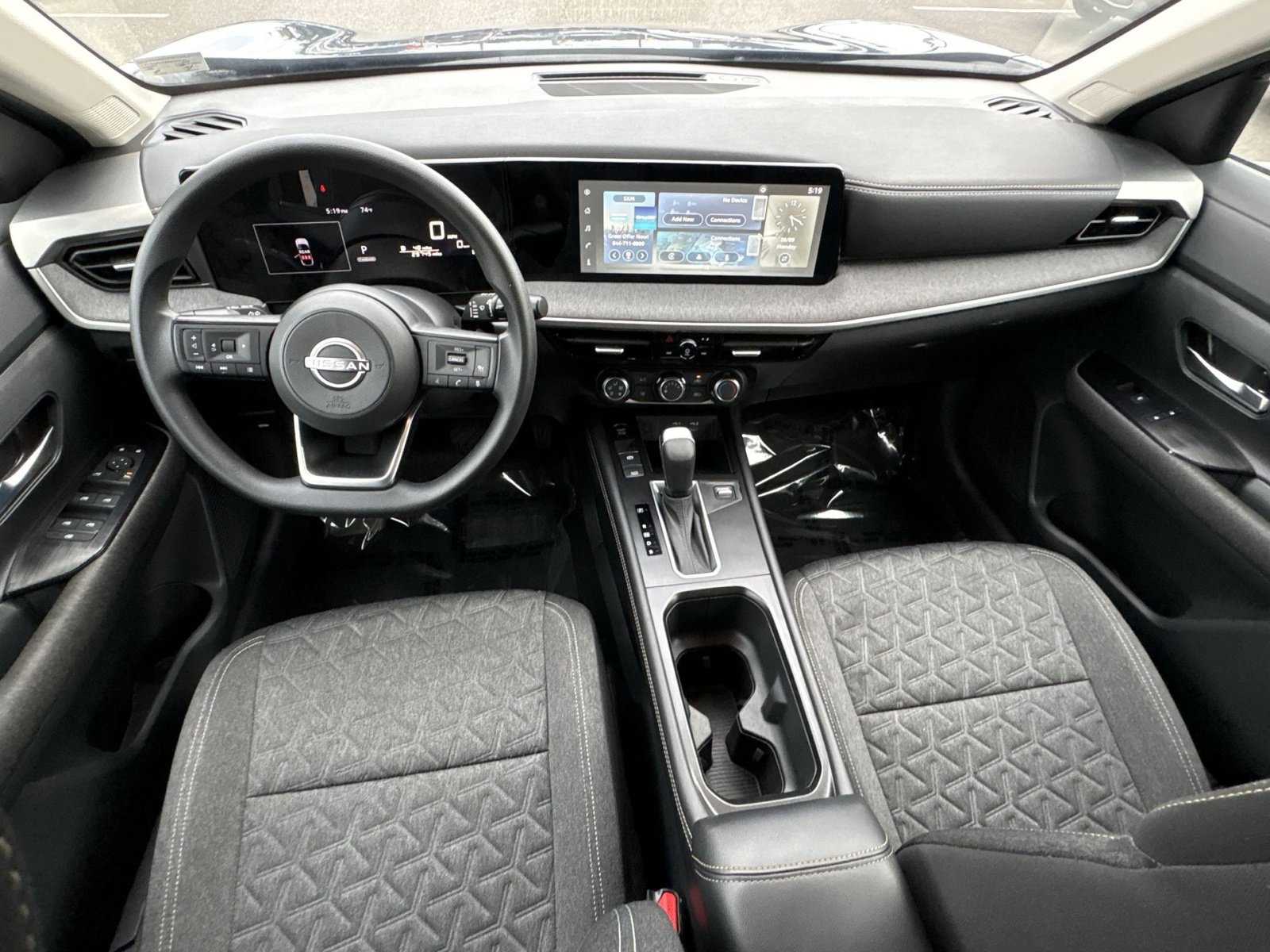 Used 2025 Nissan Kicks SV AWD/4WD image 22
