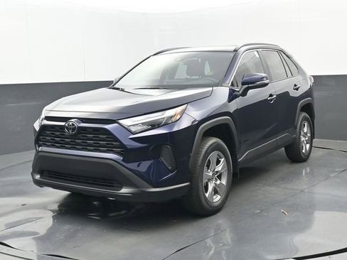 Used 2025 Toyota RAV4 XLE w/ Convenience Package image 23