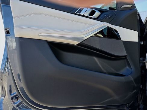 Used 2019 BMW X5 xDrive40i w/ Luxury Seating Package image 23