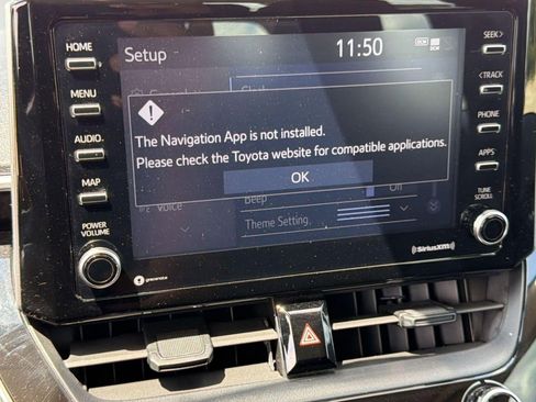 Used 2021 Toyota Corolla LE FWD image 25