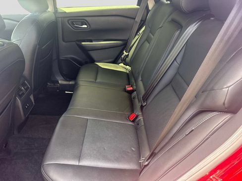 Certified 2024 Nissan Rogue SV AWD/4WD image 15