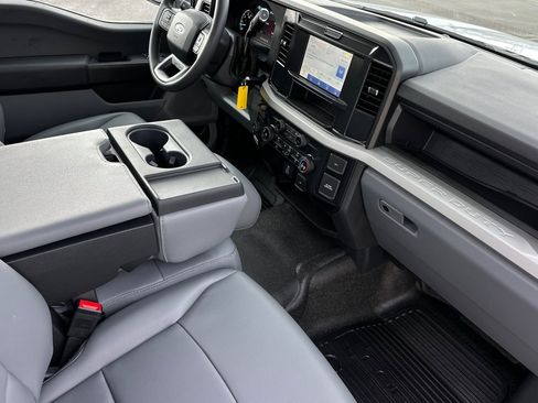 New 2026 Ford F250 XL w/ XL Chrome Package image 13