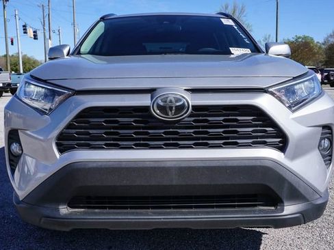 Used 2019 Toyota RAV4 XLE w/ Convenience Package image 7