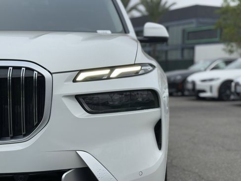 Used 2025 BMW X7 xDrive40i image 13
