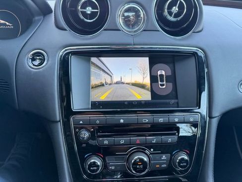 Used 2017 Jaguar XJ L Portfolio image 12