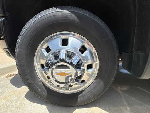 Used 2024 Chevrolet Silverado 3500 High Country w/ High Country Premium Package AWD/4WD image 20