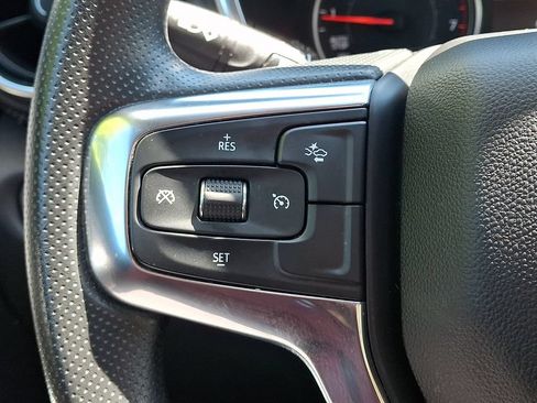 Used 2025 Chevrolet Blazer LT AWD/4WD image 24