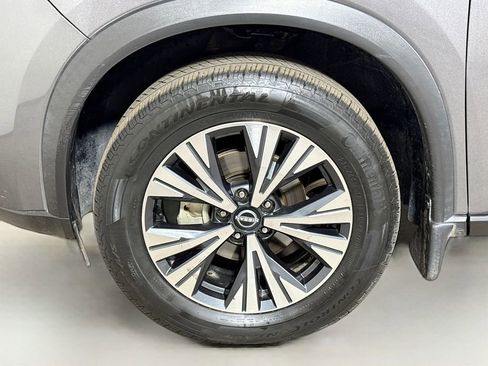 Used 2022 Nissan Rogue SV image 27