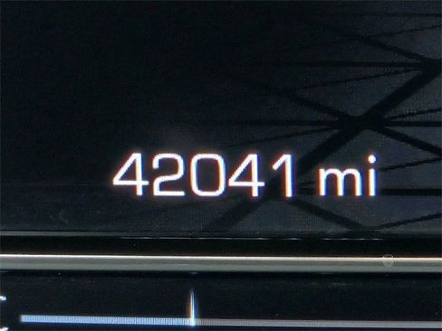 Used 2022 GMC Yukon Denali image 32