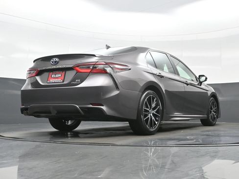 Used 2023 Toyota Camry SE FWD image 33