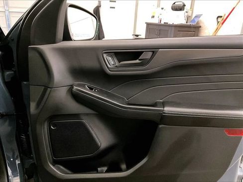 Used 2023 Ford Escape Active AWD/4WD image 23