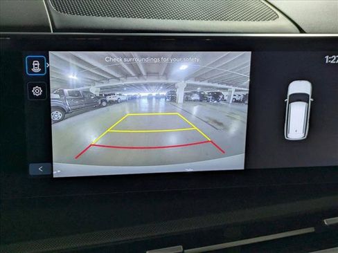 Used 2025 Hyundai Santa Fe SEL FWD image 13