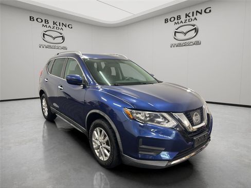Used 2017 Nissan Rogue SV image 7