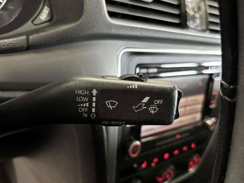 Used 2015 Volkswagen Passat 1.8T Limited Edition image 32