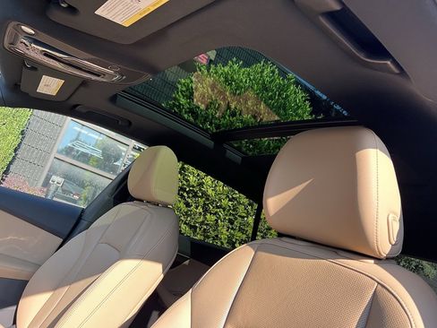 Used 2023 Audi Q8 Prestige image 45