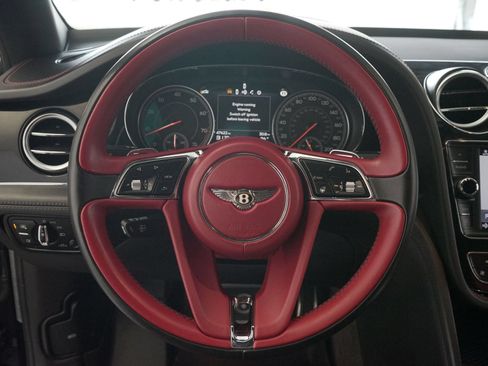 Used 2020 Bentley Bentayga AWD/4WD image 11