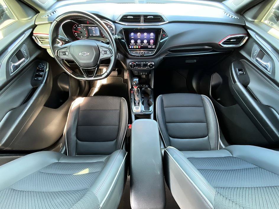 Used 2021 Chevrolet TrailBlazer RS w/ Convenience Package FWD image 3