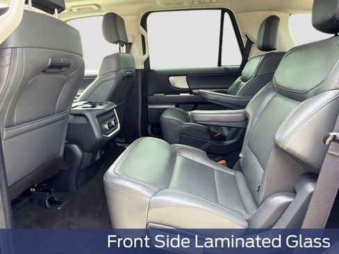 Used 2025 Ford Expedition Active AWD/4WD image 31