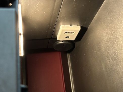 Used 2014 Chevrolet Equinox LTZ image 32