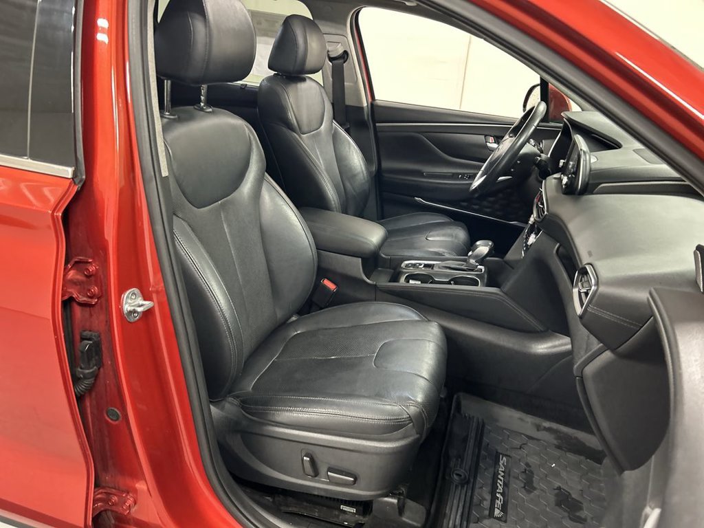 Used 2020 Hyundai Santa Fe SEL w/ Convenience + Premium Package AWD/4WD image 23