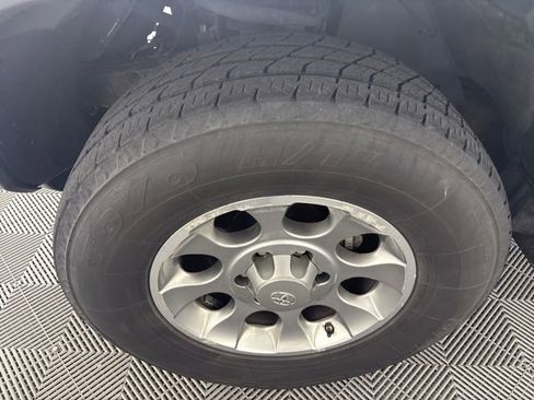 Used 2012 Toyota FJ Cruiser 4WD w/ Convenience Pkg image 36