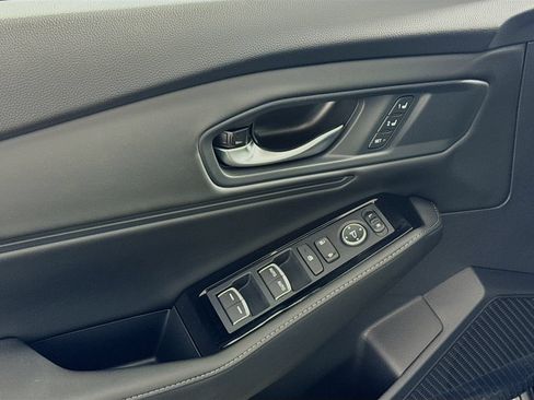 Used 2024 Honda Accord Touring image 10