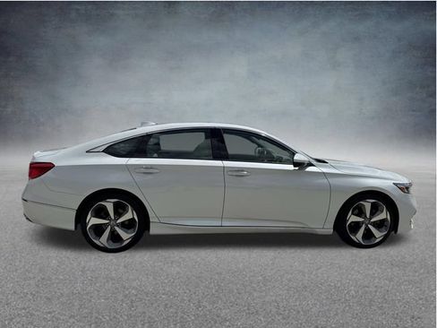 Used 2020 Honda Accord Touring image 10
