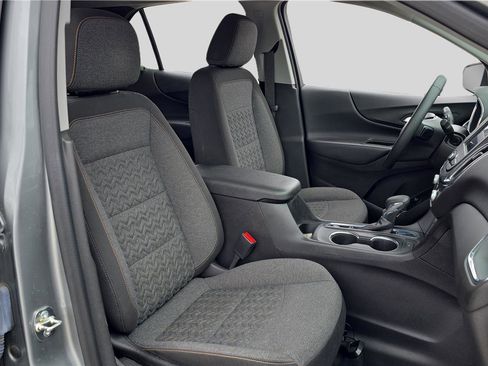 Used 2023 Chevrolet Equinox LT FWD image 14
