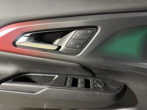 New 2026 Chevrolet Equinox EV RS image 11