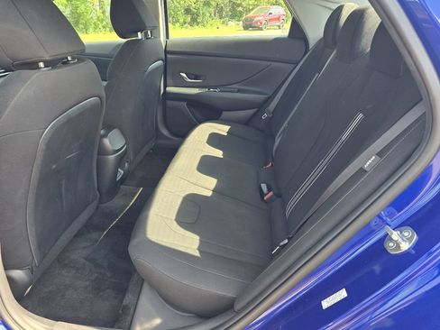Used 2024 Hyundai Elantra SEL FWD image 10