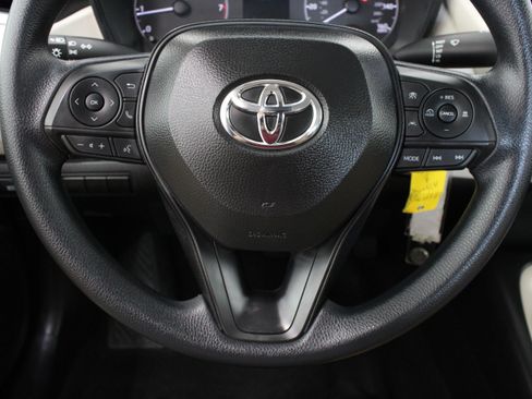 Used 2025 Toyota Corolla LE FWD image 20