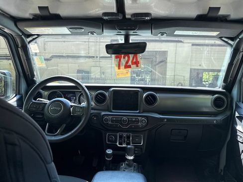 Used 2023 Jeep Wrangler Unlimited AWD/4WD image 11