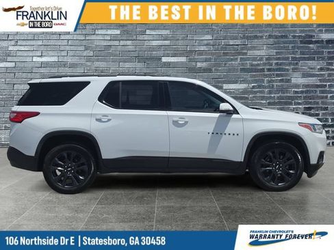 Used 2021 Chevrolet Traverse RS FWD image 7