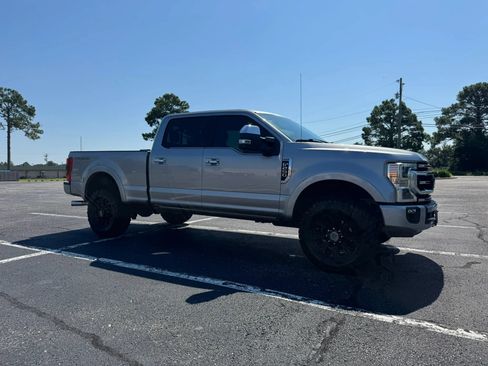 Used 2020 Ford F250 Platinum w/ Tremor Off-Road Package AWD/4WD image 4