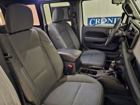 Used 2024 Jeep Wrangler Unlimited Sport AWD/4WD image 23