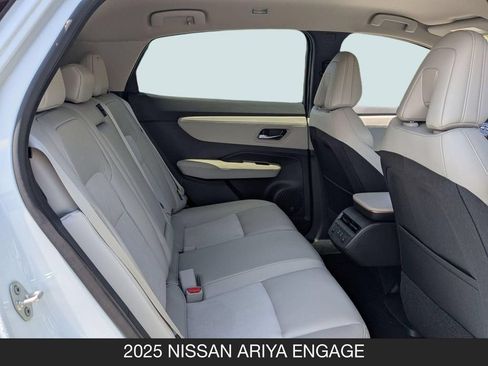 Used 2025 Nissan Ariya AWD image 20