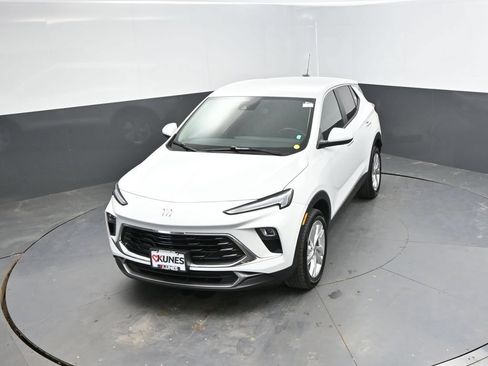 Used 2025 Buick Encore GX Preferred AWD/4WD image 28