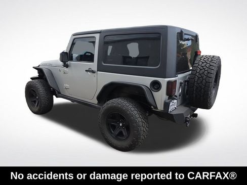 Used 2011 Jeep Wrangler Rubicon w/ PWR Convenience Group AWD/4WD image 3