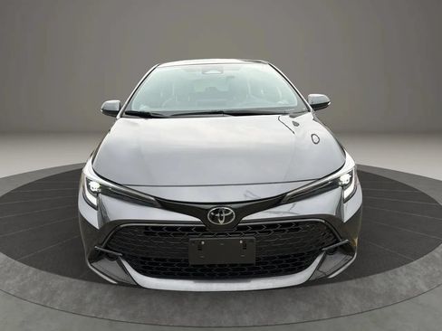 Used 2023 Toyota Corolla SE FWD image 2