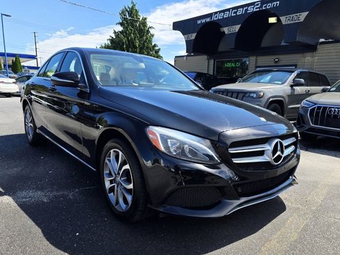 Used 2015 Mercedes-Benz C 300 4MATIC Sedan image 1