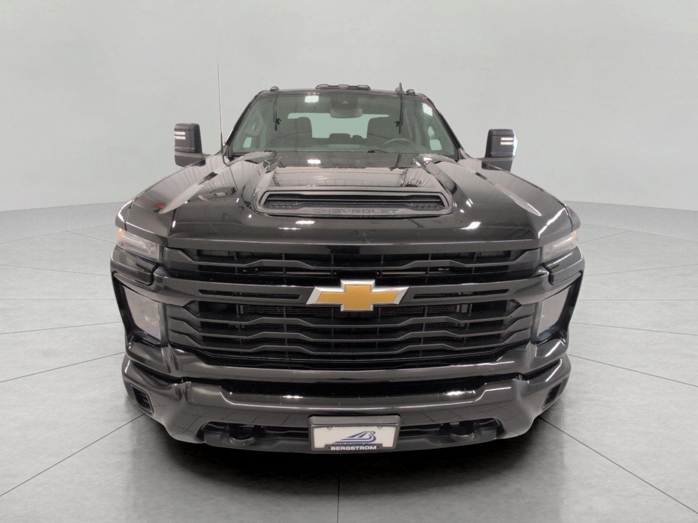 Used 2024 Chevrolet Silverado 2500 Custom w/ Custom Value Package AWD/4WD image 13