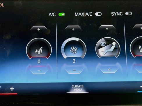 Used 2023 BMW 330i Sedan w/ M Sport Package RWD image 20