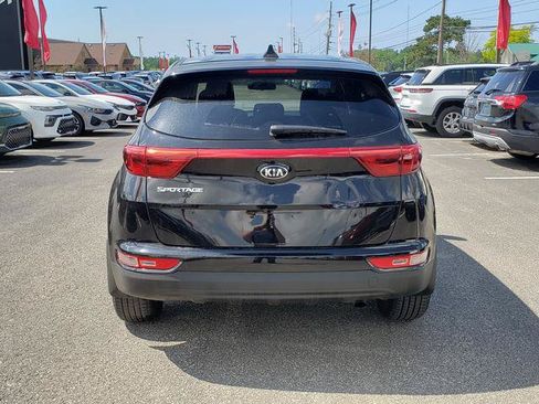 Used 2018 Kia Sportage LX AWD/4WD image 4
