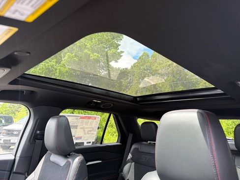 New 2026 Ford Explorer ST w/ Sun And Sound Package AWD/4WD image 28