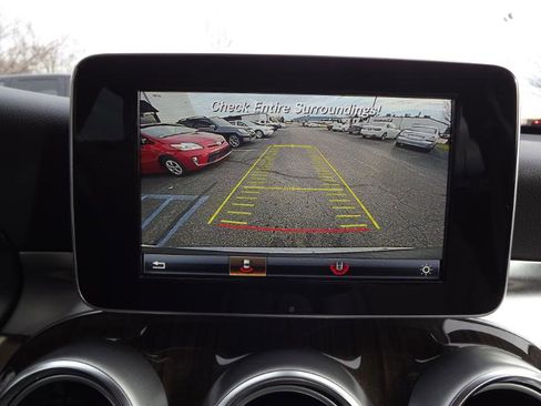 Used 2018 Mercedes-Benz GLC 300 4MATIC image 21