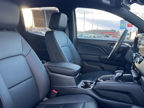 Used 2025 GMC Canyon Elevation w/ Convenience Package image 11