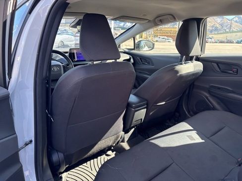 Used 2024 Toyota Prius LE image 21